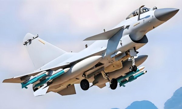 鸿牛配资 歼10C击落阵风靠A锁B射加C导？是哪个媒体把地球拍扁了？