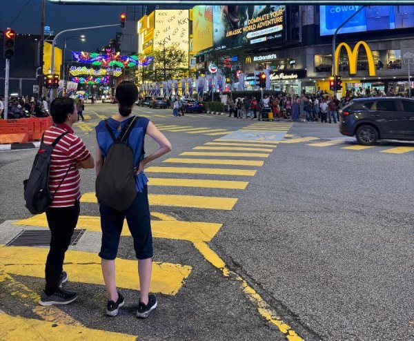 金赢中心 打“飞的”去吃娘惹菜：免签利好重塑东南亚旅游格局